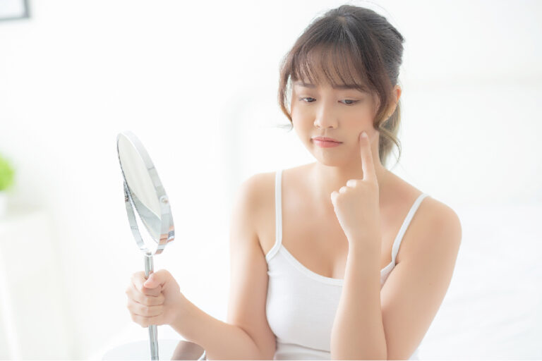 Here's How Facials Can Help With Skin Texture and Tone