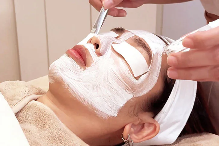 Face whitening and brightening skin treatment to improve uneven skin tone at Adonis Skincare Singapore