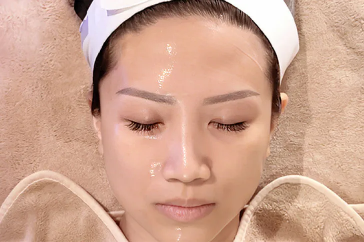 PDRN skin treatment to support skin repair and regeneration at Adonis Skincare