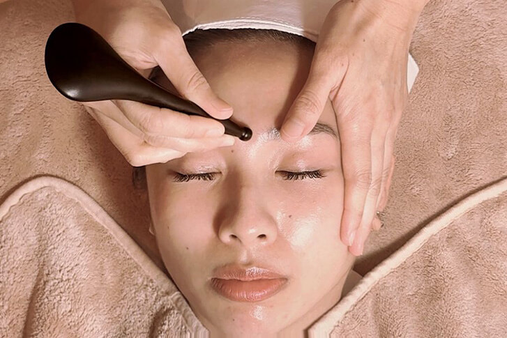 Adonis Bojin Facial Treatment